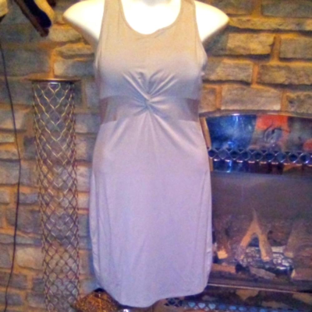 💥 ATHLETA Stunning Taupe Dress